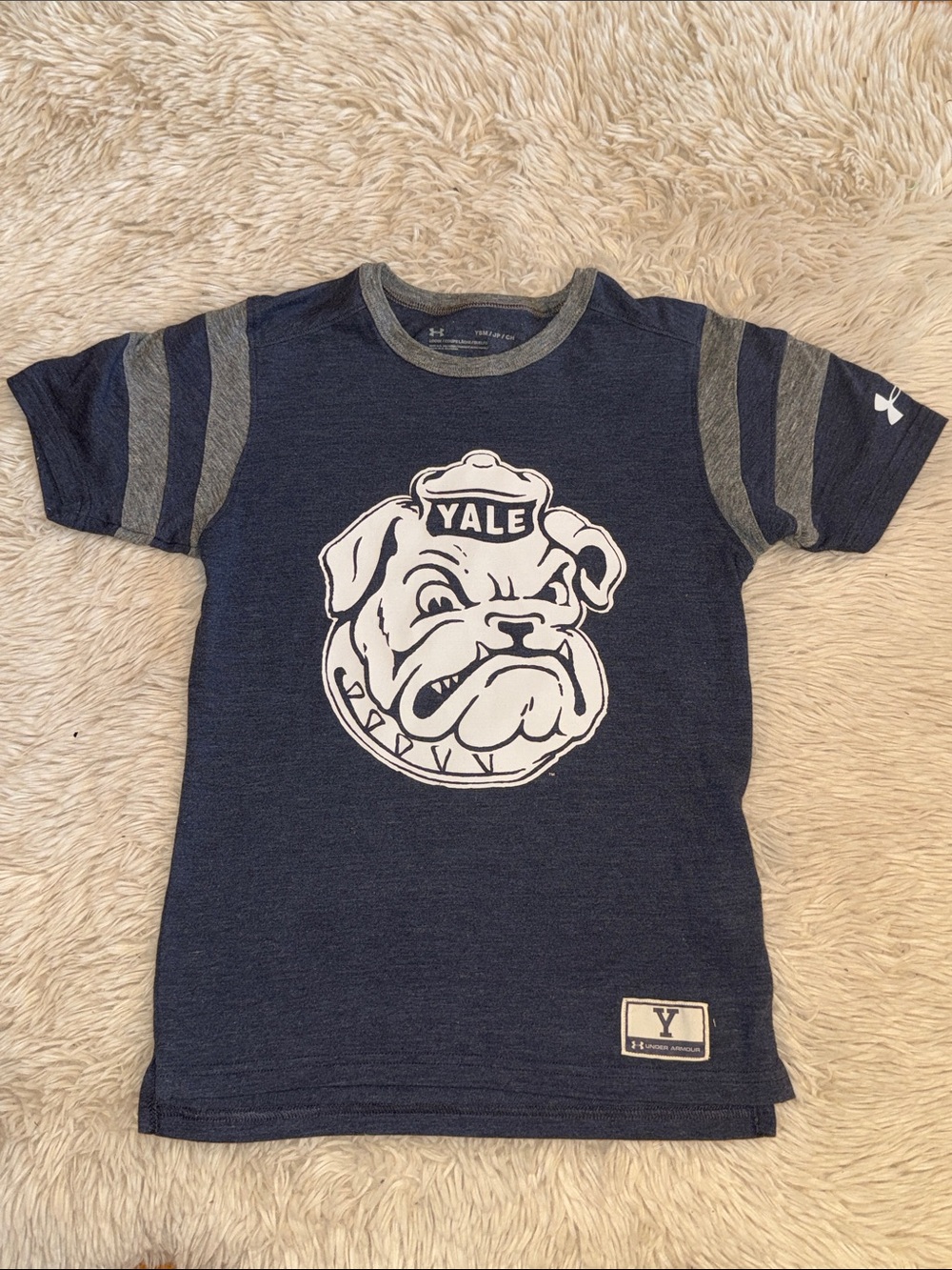 Under Armour Navy and Gray Yale Bulldogs Kids Short Sleeve Tee youth small